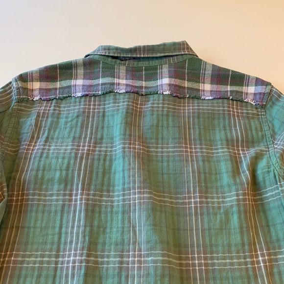 Artisan DeLuxe Button down plaid top sz medium - Picture 7 of 8